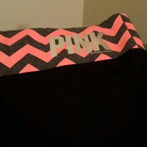 V. S. PINK yoga pants