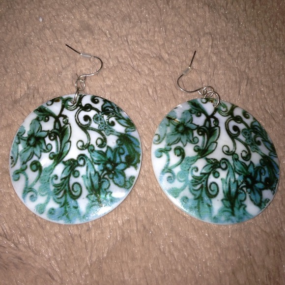 Teal and white earrings 💕