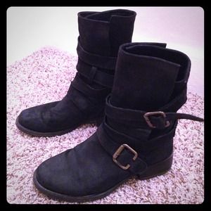 Steve Madden boots