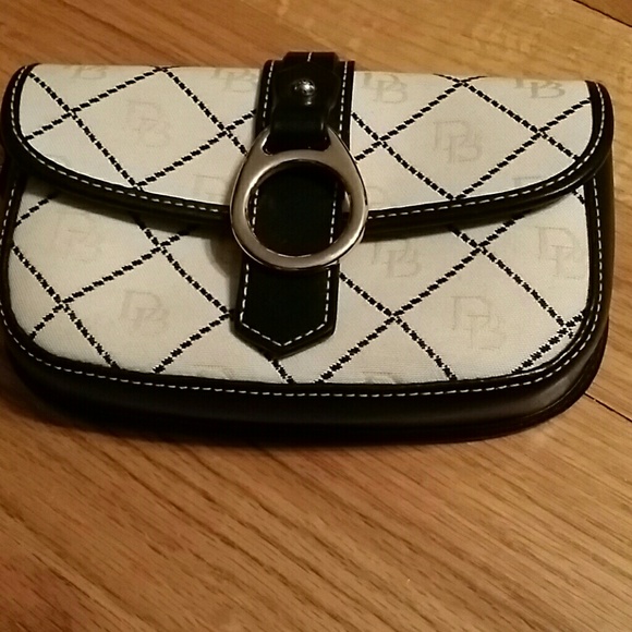 Dooney and Bourke wristlet