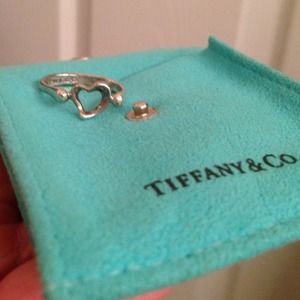 Reduced! Authentic Tiffany Elsa Peretti ring