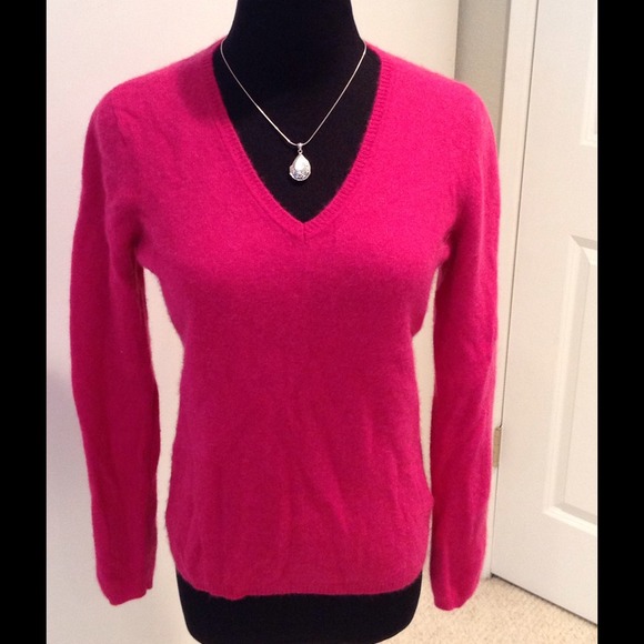 Gorgeous pink cashmere sweater