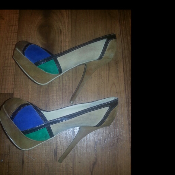 Color block pumps - Picture 2 of 4