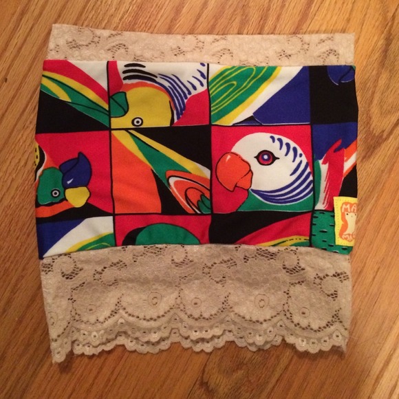 Tropical Lace Bandeau - Picture 2 of 3