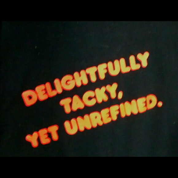 **SOLD**HOOTERS LAS VEGAS T-shirt - Picture 4 of 4