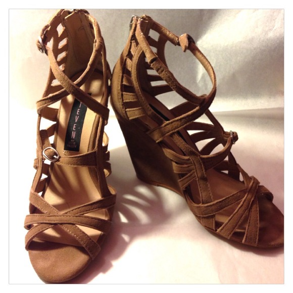 Steve Madden wedges