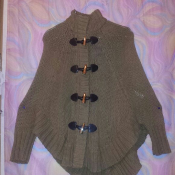 Michael Kors tan pancho!