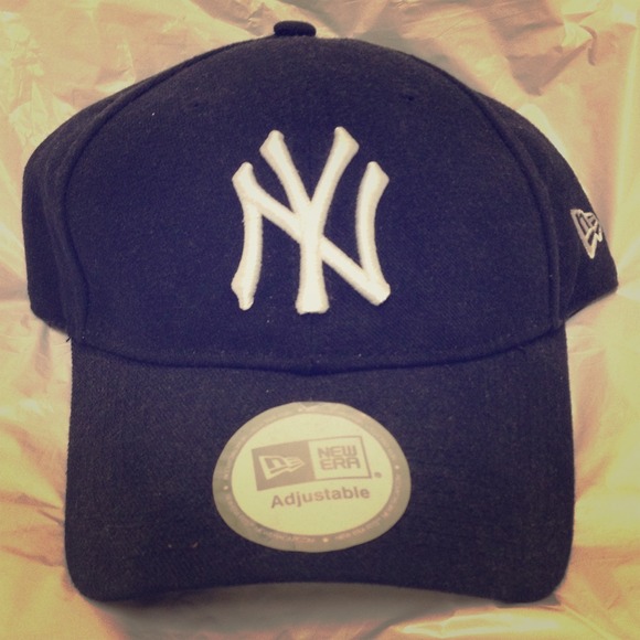 Yankee cap- hold for @jasmine_04