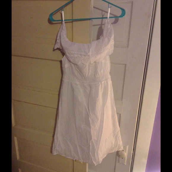 White Summer dress - Picture 4 of 4