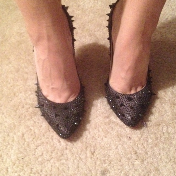 Spike Black Pumps 2