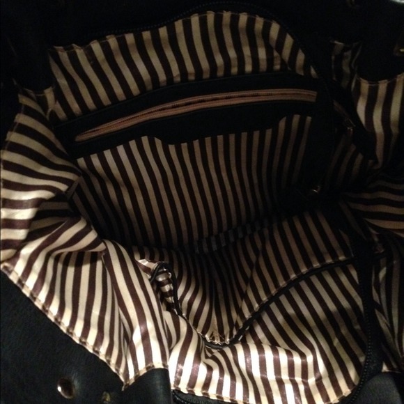 🚫Bundled Black Bucket Bag - Picture 3 of 4