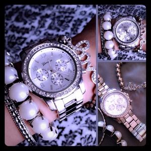 Eye candy bracelet combo with watch..