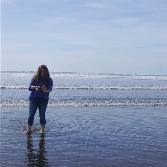 Meet Your Buyer/Seller 💕 - Picture 2 of 4