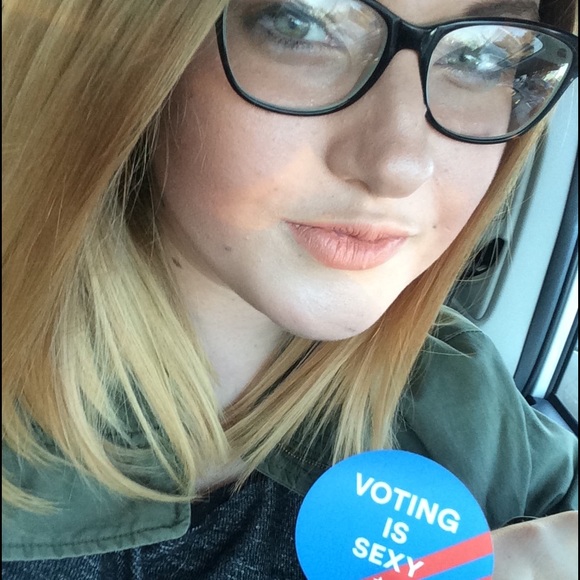 Meet Your Buyer/Seller 💕 - Picture 3 of 4