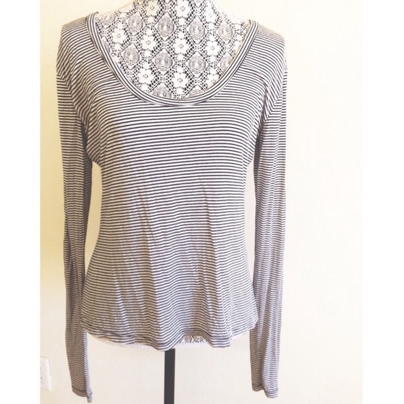 BUNDLED❗️Brandy Melville striped lounge top