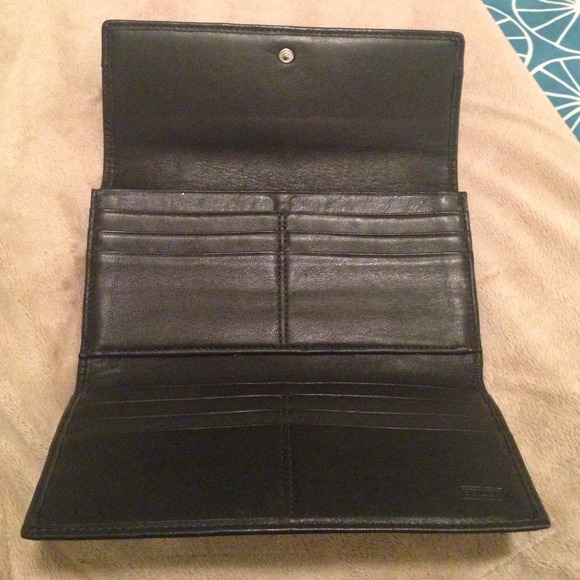 #SOLD💙💙Coach Long Wallet💙💙 - Picture 2 of 3