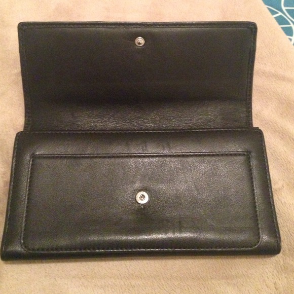 #SOLD💙💙Coach Long Wallet💙💙 - Picture 3 of 3