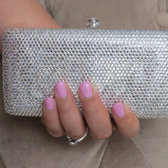 Royale Chic Rhinestone Crystal Clutch - Picture 4 of 8