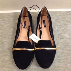 BUNDLE velvet flats, cardigan, necklace