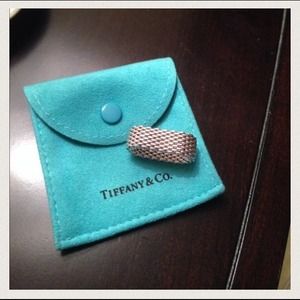 HOLD🚫Tiffany mesh ring 100% Authentic