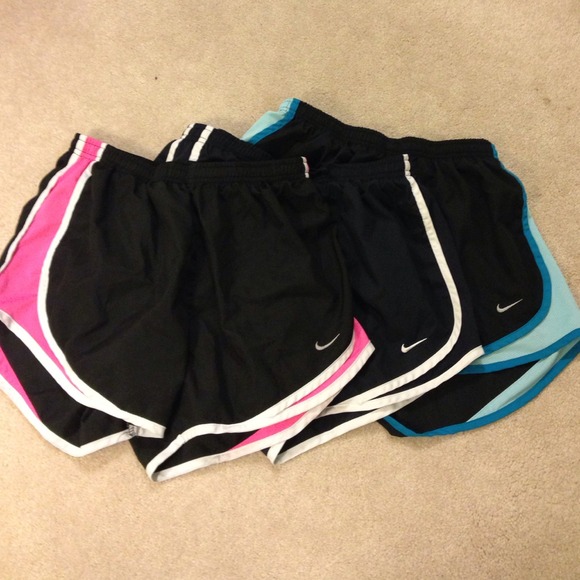 Nike Pants - Nike Tempo shorts