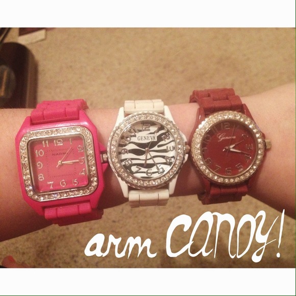 ✨⌚️CUTE watch bundle! - Picture 1 of 3