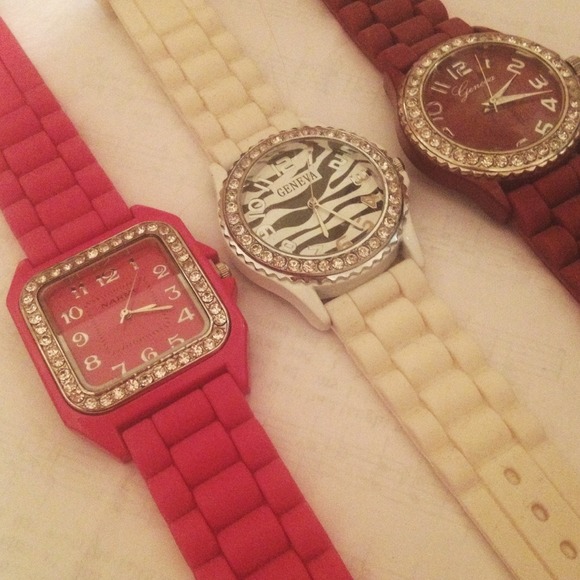 ✨⌚️CUTE watch bundle! - Picture 2 of 3