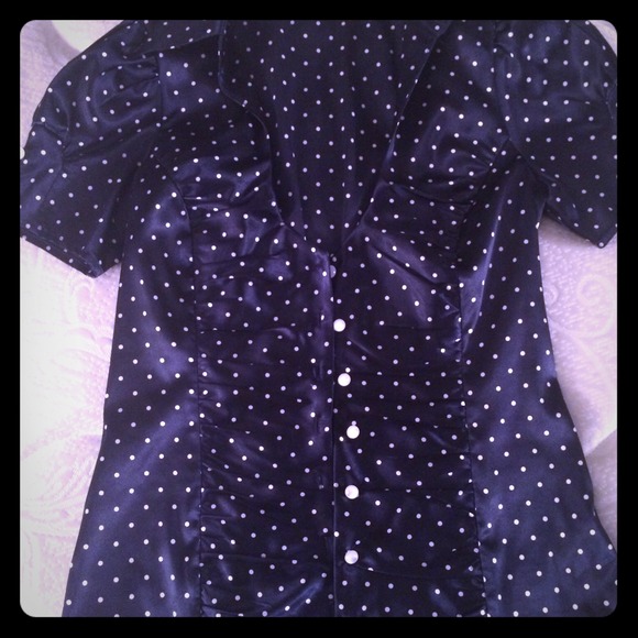 Small, dark blue "Guess" polka dotted top