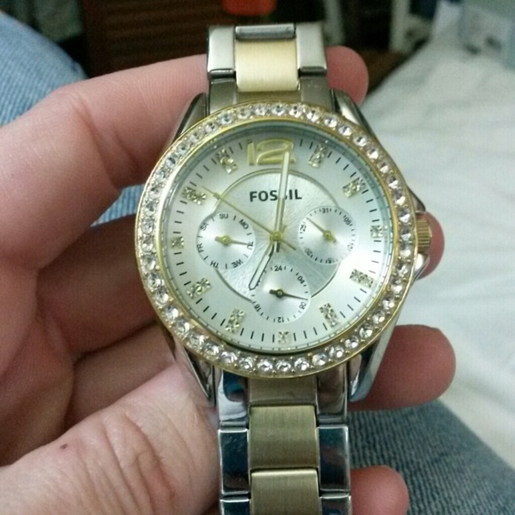 Boyfriend style two toned Fossil watch