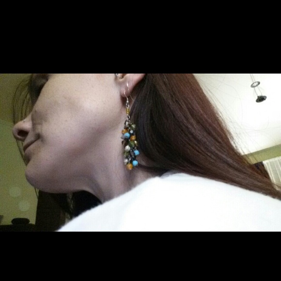 Cute dangly multi colored earrings.