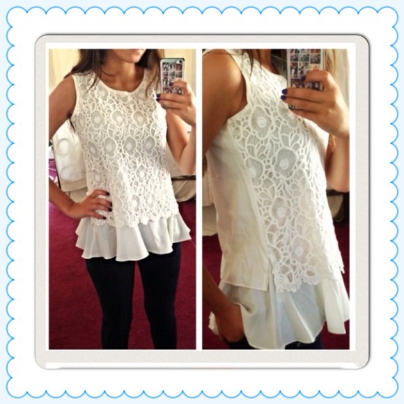 ❗MAJOR SALE❗Flowered Crochet Top - Picture 4 of 4