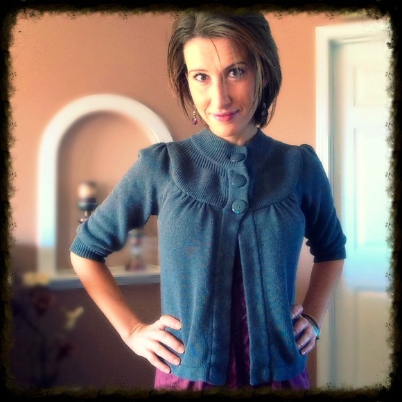 Cute cardi - Picture 2 of 4