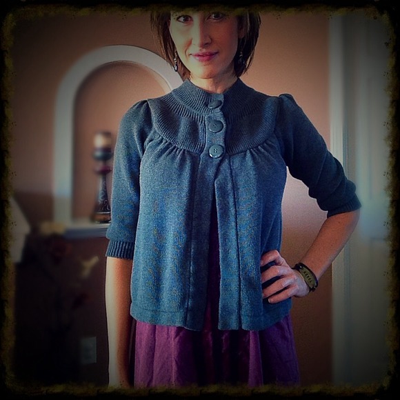 Cute cardi - Picture 4 of 4