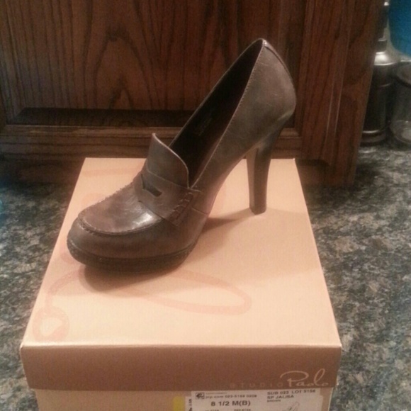 Brown  3 in heels