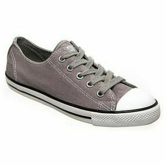*SOLD* Converse Chuck Taylor Dainty Sneaker(Women)