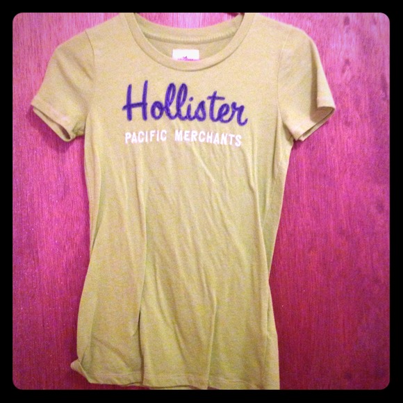 Hollister tshirt