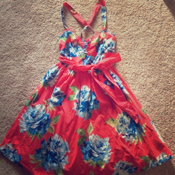 A&F dress! SUMMER SALE 🌺