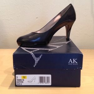 AK Anne Klein Women's Wystere Platform Pump