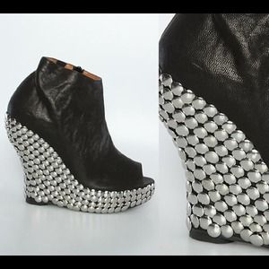 Jeffrey campbell studded booth REDUCED  GoT to Go