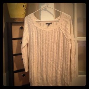 Off white American Eagle sweater
