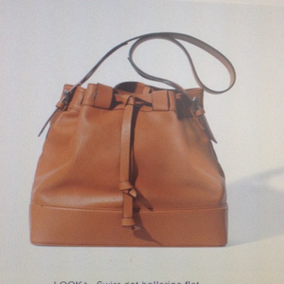 SOLD⛔️ Zara - Drawstring Bucket Bag
