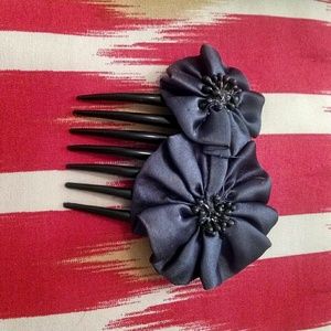 Navy flower hair accessory