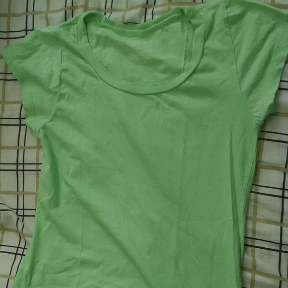 Rave lime green fitted tee!