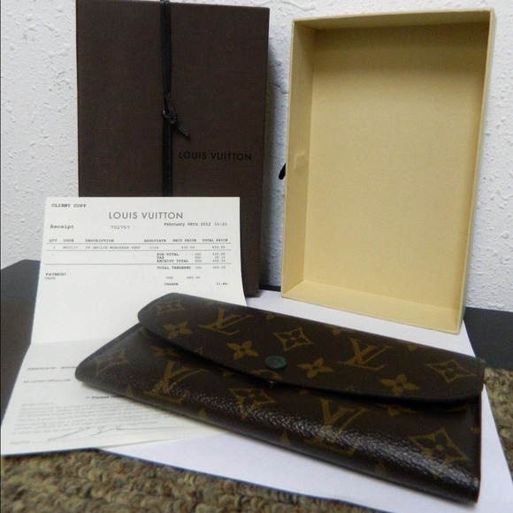 💜💜💜💜SOLD💜💜💜💜Louis Vuitton Emilie wallet - Picture 1 of 4