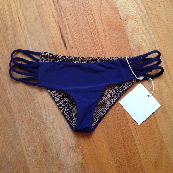 SOLD ⚡️Acacia Swimwear La Riviera Bottoms