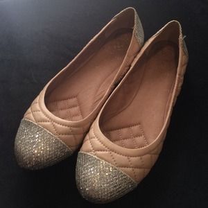 Vince Camuto ballet flats