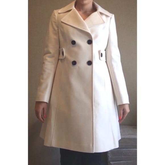 NWT Victorias Secret size 8, wool side tab coat.