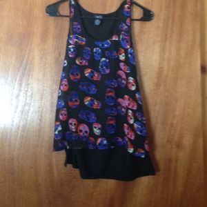Skulls tank from rue 21
