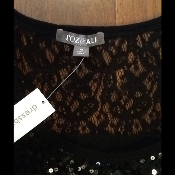 🚫SOLD🚫❤️black sequined top❤️ - Picture 2 of 2