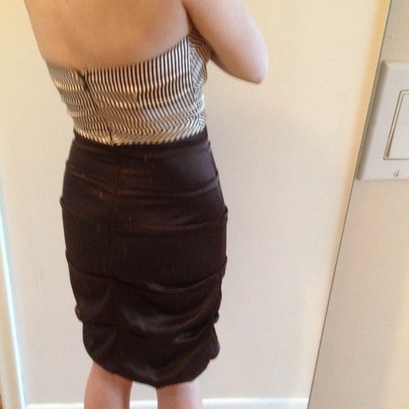 RUBBER DUCKY brown semi formal dress - Picture 3 of 4